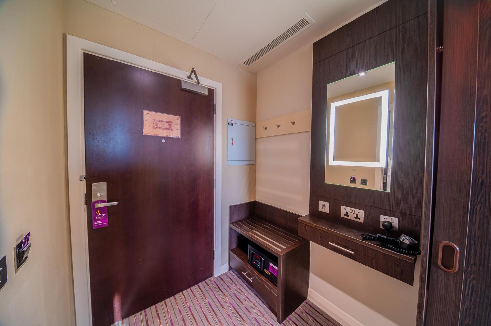 Hotel Premier Education