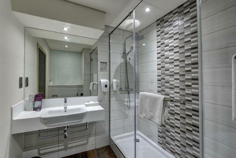 Premier Education Hotel 3*